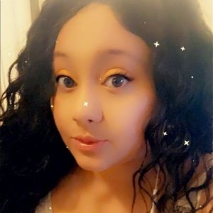 Meet your Posher, Alana